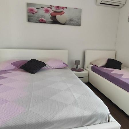 Viktor Rooms And Apartments روفينج المظهر الخارجي الصورة