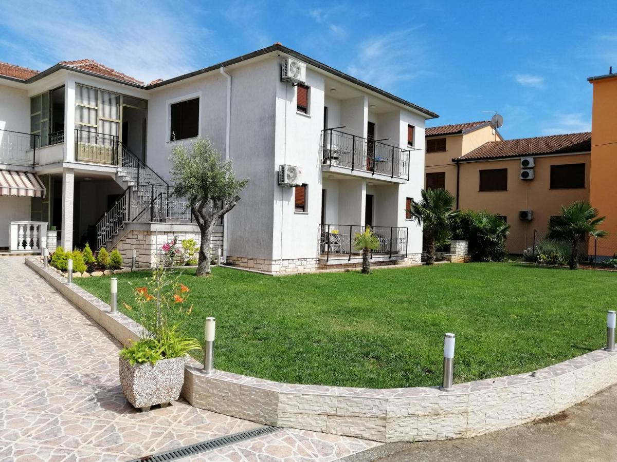 Viktor Rooms And Apartments روفينج المظهر الخارجي الصورة