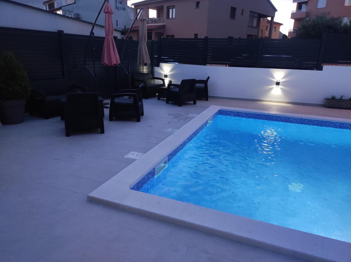 Viktor Rooms And Apartments روفينج المظهر الخارجي الصورة