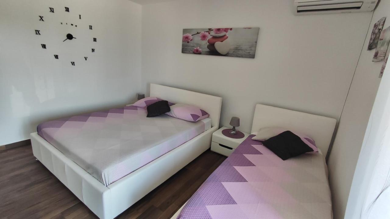 Viktor Rooms And Apartments روفينج المظهر الخارجي الصورة