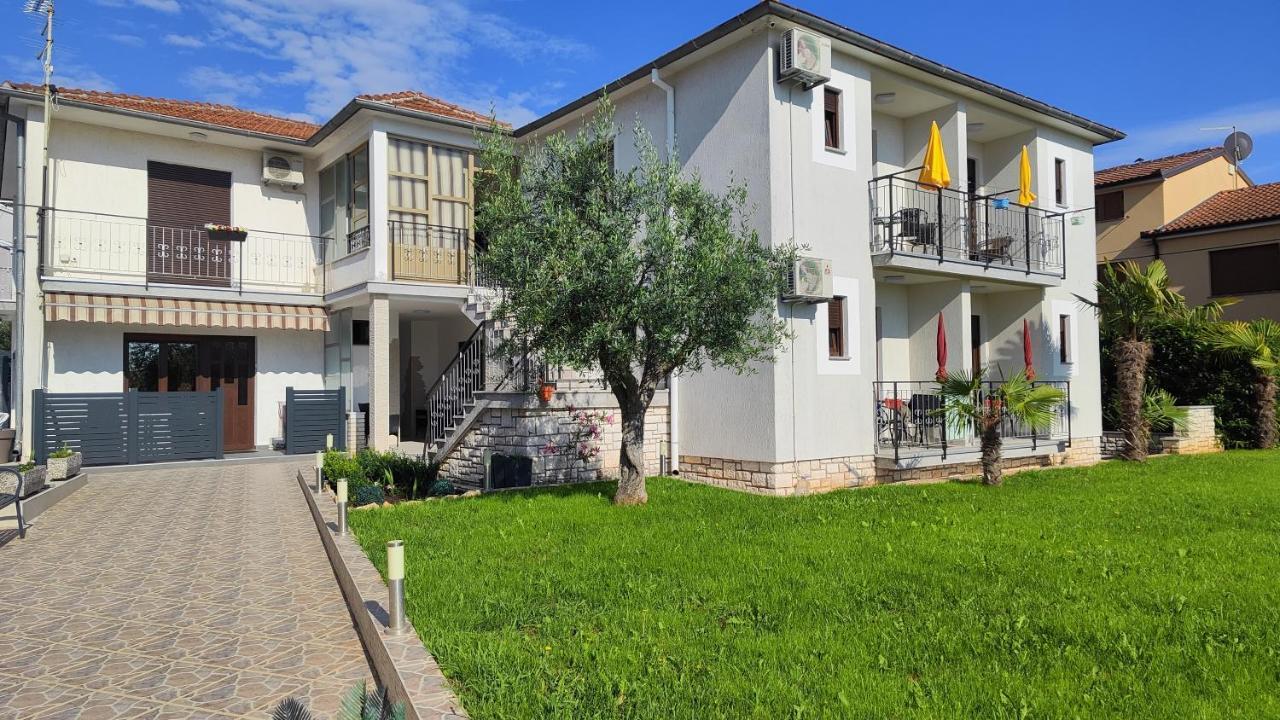 Viktor Rooms And Apartments روفينج المظهر الخارجي الصورة